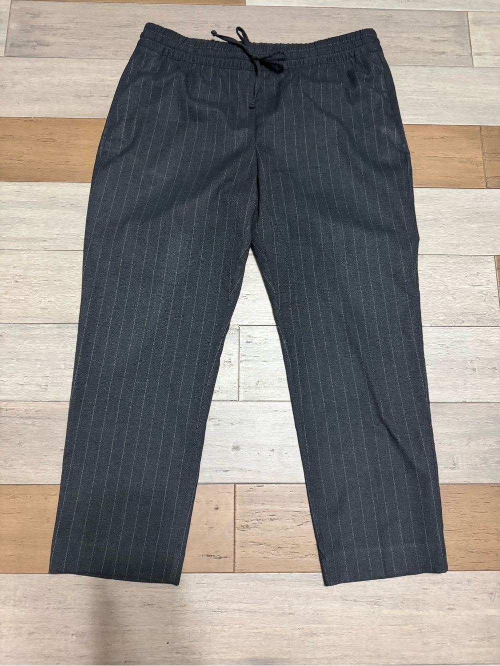 Banana Republic Women's Charcoal Pinstripe Pull-On Trousers